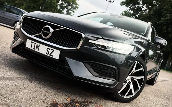 mazowieckie Volvo V60 cena 96800 przebieg: 152000, rok produkcji 2019 z Wyszogród